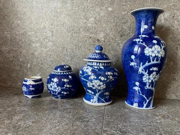 Drie vazen in Japanse stijl, Antiek en Kunst, Antiek | Keramiek en Aardewerk, Ophalen of Verzenden