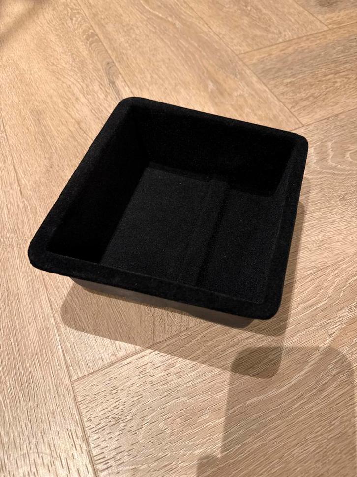 Bakje voor middenconsole Tesla Model 3, Auto diversen, Auto-accessoires, Zo goed als nieuw, Ophalen of Verzenden