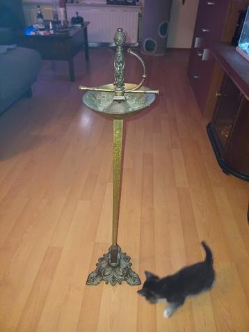 Te koop  beschikbaar voor biedingen