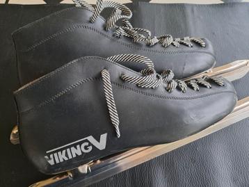 Viking schaatsen noren 44  beschikbaar voor biedingen