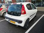 Peugeot 107 1.0-12V 5Drs Airco Oz Sportwielen Beurt NAP, Voorwielaandrijving, Gebruikt, Elektrische ramen, 4 stoelen
