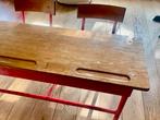 Vintage schoolbank voor 2 kinderen – rood staal & hout, Huis en Inrichting, Stoelen, Ophalen, Gebruikt, Twee, Metaal