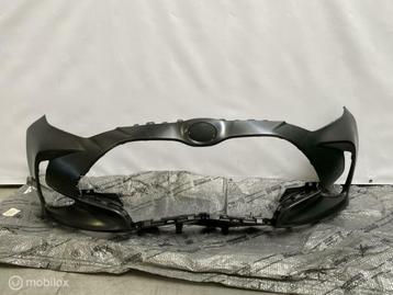 Voorbumper Toyota Yaris XP210 NIEUW ORIGINEEL 52119-K0050 beschikbaar voor biedingen