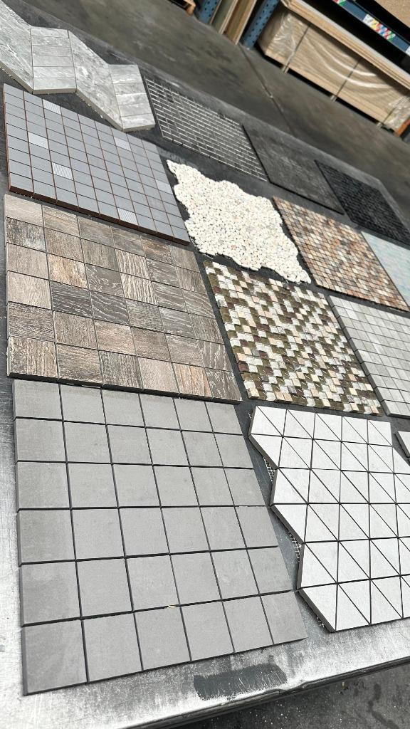 UITZOEKEN - Restvoorraad mozaïek - minimaal 5m2 beschikbaar!, Doe-het-zelf en Verbouw, Tegels, Nieuw, Wandtegels, Keramiek, 20 tot 40 cm