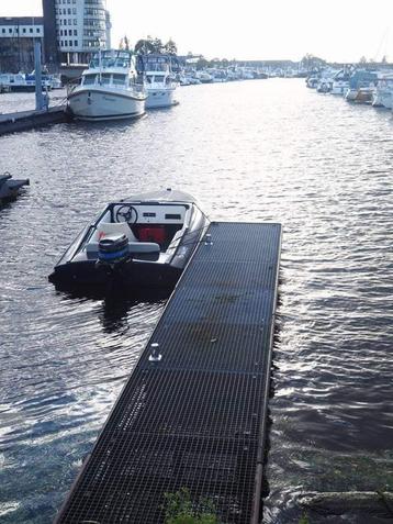 Te koop: Opgeknapte Speedboot met Trailer  - Projectboot beschikbaar voor biedingen