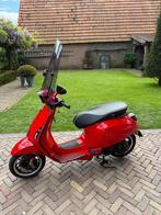Vespa Scooter Sprint Piaggio Rood 2021, Fietsen en Brommers, Scooters | Vespa, Ophalen, Vespa S, Zo goed als nieuw, Benzine