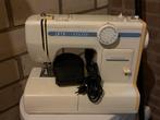 Toyota Naaimachine - Gebruikt, Hobby en Vrije tijd, Naaimachines en Toebehoren, Ophalen of Verzenden, Gebruikt, Naaimachine, Overige merken