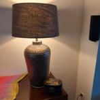 Mooie tafellamp met stoffen/linnen kap en metalen voet., 50 tot 75 cm, Ophalen of Verzenden, Zo goed als nieuw, Metaal