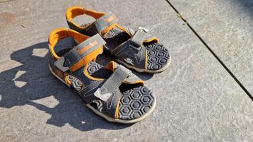 Timberland sandalen maat 32 beschikbaar voor biedingen