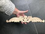 Brocant houtsnijwerk ornament voor op een kast 42 cm hout, Ophalen of Verzenden