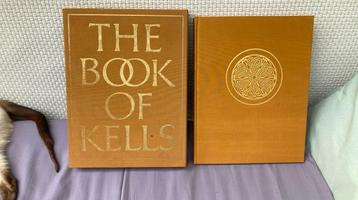 The book of kells 1974 hardcover en slipcase 