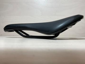 Bontrager Aeolus Comp Zadel als nieuw 145 mm beschikbaar voor biedingen