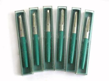 Vintage vulpen nieuw in doos, made in USSR van de 80 jaren.  beschikbaar voor biedingen