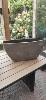 Ovale bloempot, Tuin en Terras, Bloembakken en Plantenbakken, Ophalen, Steen, Minder dan 30 cm, Zo goed als nieuw