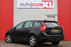 Volvo V60 2.0 D2 Nordic+ | Origineel NL | Trekhaak | Cruise, Voorwielaandrijving, Gebruikt, Euro 6, 4 cilinders