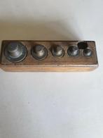 Antieke gewichten set(koper)in houten blok, Antiek en Kunst, Antiek | Gereedschap en Instrumenten, Ophalen of Verzenden