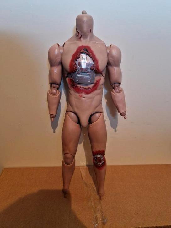 Instant toys 1/4 Terminator body, Verzamelen, Poppetjes en Figuurtjes, Zo goed als nieuw, Ophalen