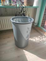 Gratis grijze vuilnisbak – op te halen in Wageningen, Ophalen, Gebruikt, Minder dan 50 cm