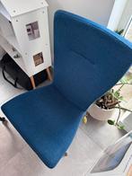 Stoel met kruk - Donkerblauw vilt, Huis en Inrichting, Stoelen, Ophalen of Verzenden, Blauw, Stof, Eén