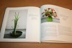 Bloemen geven zin - Symbolische bloemsierkunst..., Boeken, Ophalen of Verzenden, Zo goed als nieuw, Overige onderwerpen, Achtergrond en Informatie