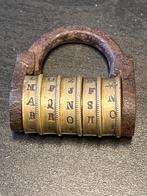 Zeer oud hangslot je.. 1, Ophalen