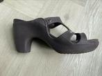 Stevige zomerse hak sandalen van crocs, Kleding | Dames, Schoenen, Zwart, Zo goed als nieuw, Crocs, Sandalen of Muiltjes
