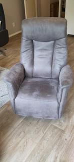 2 lederen elektrisch bedienbare relaxfauteuils, Ophalen, Gebruikt, 75 tot 100 cm, Metaal