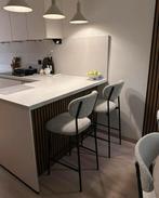 2x barkrukken beige zithoogte 65cm, Huis en Inrichting, Barkrukken, 2 krukken, Ophalen, Zo goed als nieuw