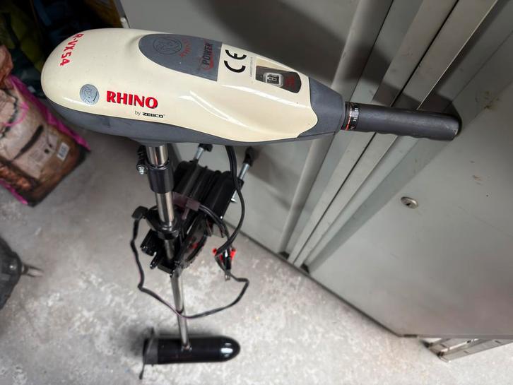 Rhino R-VX54 Fluistermotor/ hulpmotor, Watersport en Boten, Bootonderdelen, Zo goed als nieuw, Overige typen, Zeilboot of Motorboot