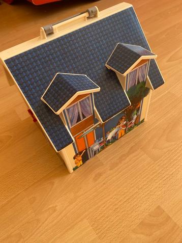 Playmobil speelhuis beschikbaar voor biedingen