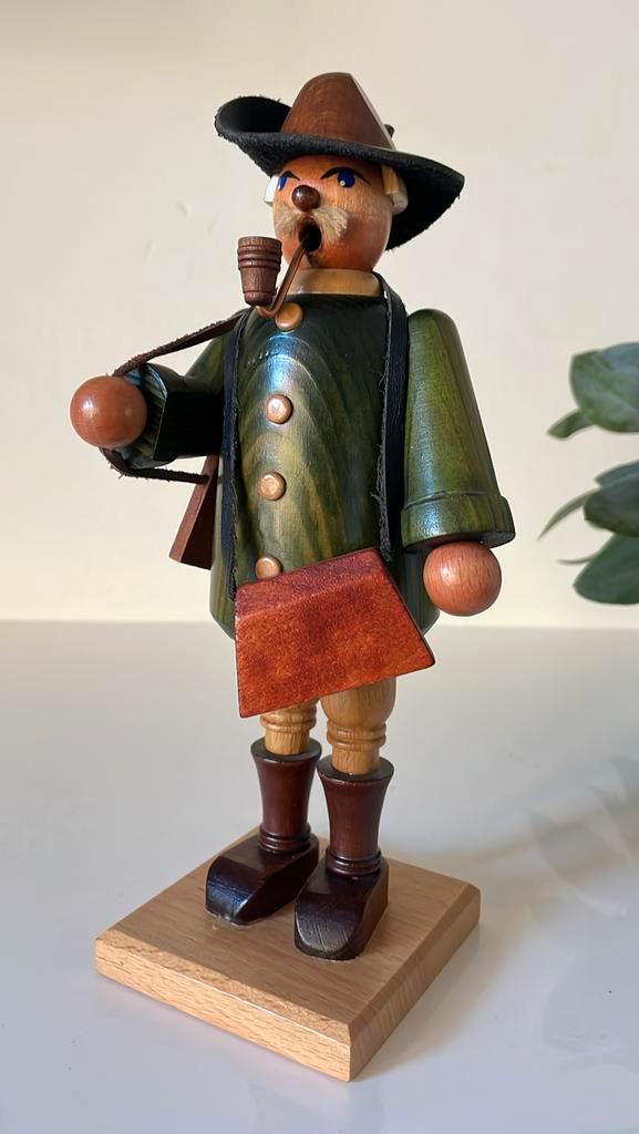 Duits rookmannetje jager met leren hoed, Diversen, Kerst, Zo goed als nieuw, Ophalen of Verzenden