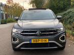 Volkswagen T-ROC 1.5 TSI Life Business AUTOMAAT PANO 17'' 20, Euro 6, 4 cilinders, 150 pk, Traction-control