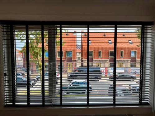 Bamboe jaloezieën met ladderband - zwart, Huis en Inrichting, Stoffering | Gordijnen en Lamellen, Zo goed als nieuw, Zwart, Ophalen