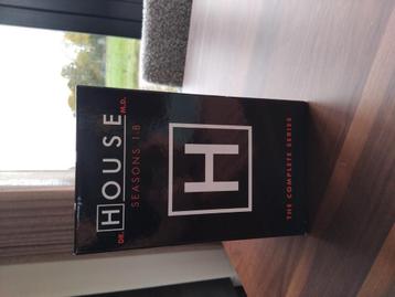 DVD box HOUSE m.d. beschikbaar voor biedingen