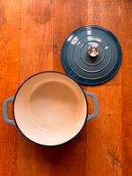 Iron Cast Casserole NEW, Huis en Inrichting, Keuken | Potten en Pannen, Ophalen, Zo goed als nieuw, Gietijzer, Koekenpan of Braadpan