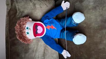 Buikspreekpop beschikbaar voor biedingen