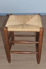 Vintage houten kruk met rieten zitting, Ophalen, Gebruikt, Overige materialen