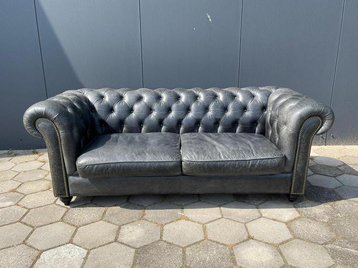 Stoere Chesterfield bank vintage zwart GRATIS BEZORGD, Huis en Inrichting, Banken | Bankstellen, 75 tot 100 cm, Ophalen of Verzenden