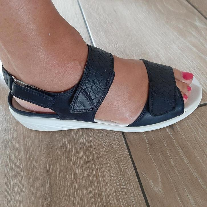 Donkerblauwe Medicus sandalen mt 40 H, Kleding | Dames, Schoenen, Zo goed als nieuw, Sandalen of Muiltjes, Blauw, Ophalen of Verzenden