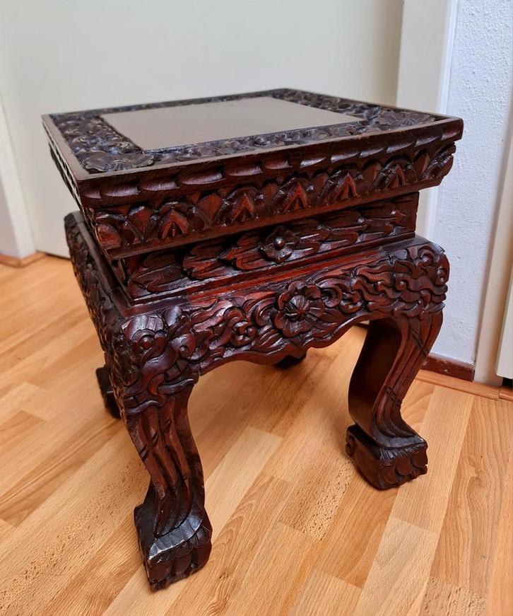 Aziatische bijzettafel plantentafel gekerfd hout vintage, Antiek en Kunst, Antiek | Meubels | Tafels, Ophalen