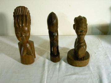 3 houten beeldjes uit Belgisch-Kongo beschikbaar voor biedingen