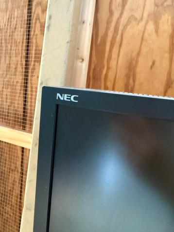 NEC MultiSync LCD2690WUXi2 Monitor beschikbaar voor biedingen
