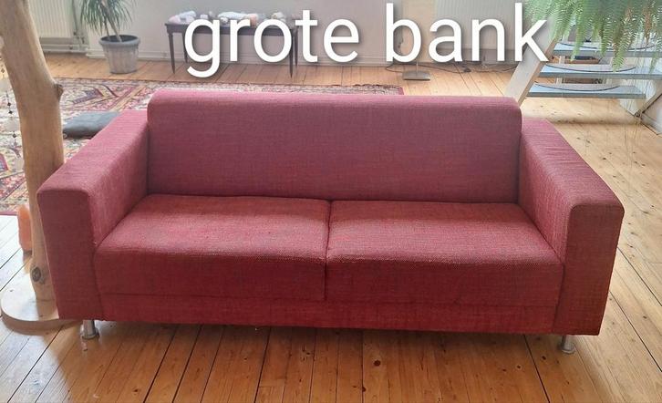 Twee Rode 2-zitsbanken - Strak Design, Huis en Inrichting, Banken | Bankstellen, Gebruikt, Tweepersoons, 150 tot 200 cm, 75 tot 100 cm
