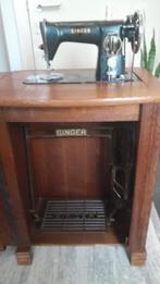 Singer Trapnaaimachine met Naaikist, Ophalen