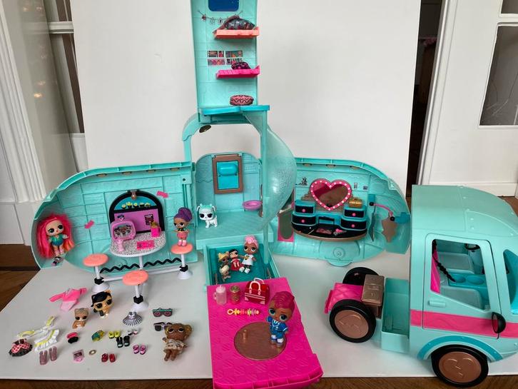 LOL OMG camper, Kinderen en Baby's, Speelgoed | Poppenhuizen, Zo goed als nieuw, Toebehoren, Ophalen of Verzenden