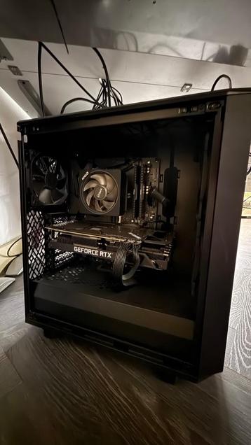 PC RTX 3080 Ti, Ryzen 7 3700X, 64GB RAM, 2TB opslag beschikbaar voor biedingen