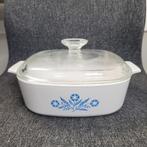 Corning ware blauwe korenbloem overschaal 2 L gemaakt in VS, Ophalen of Verzenden, Zo goed als nieuw