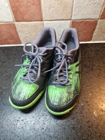 Asics Korfbalschoenen/Kunstgrasschoenen Maat 40 beschikbaar voor biedingen