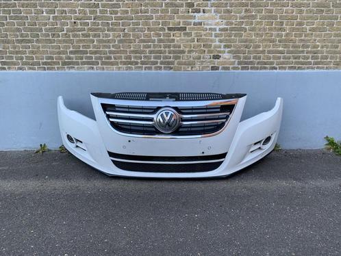 voorbumper volkswagen Tiguan 2007 tot 2010 wit bumper, Auto-onderdelen, Carrosserie en Plaatwerk, Bumper, Volkswagen, Voor, Gebruikt