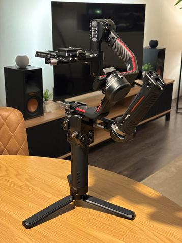 DJI Ronin-S2 + SmallRig Handgrip beschikbaar voor biedingen